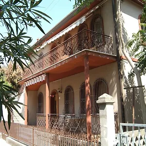  Apartment Generosa